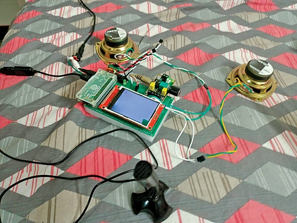 Bilingual Translator with Raspberry Pi Zero