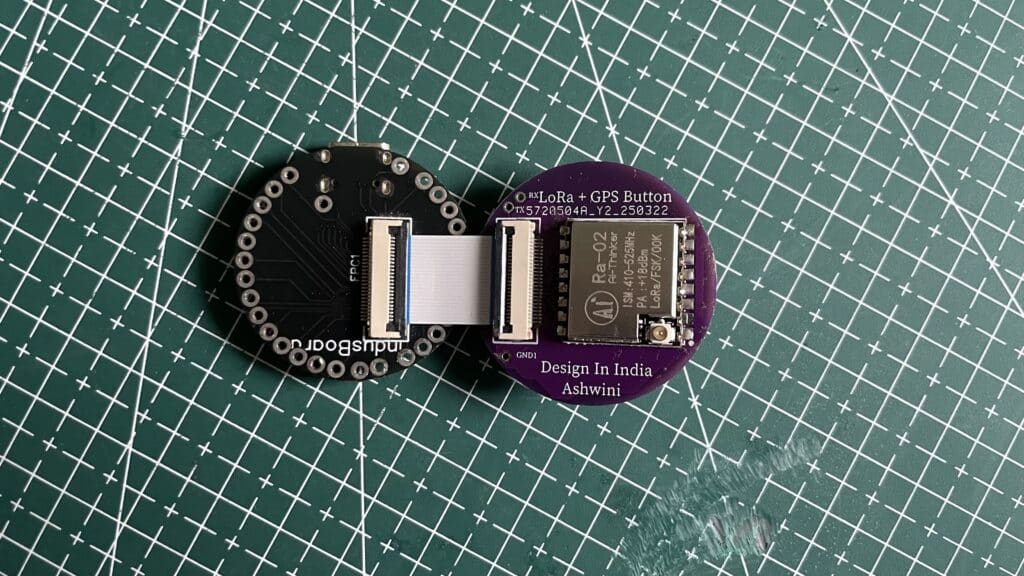 Smallest Lora + GPS module, 3cm in size